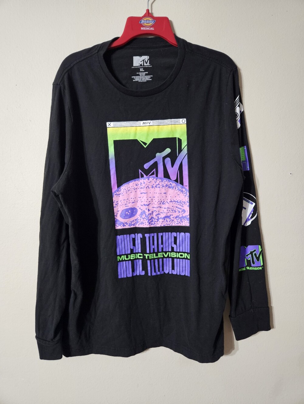 MTV Retro Long Sleeve Tshirt XL